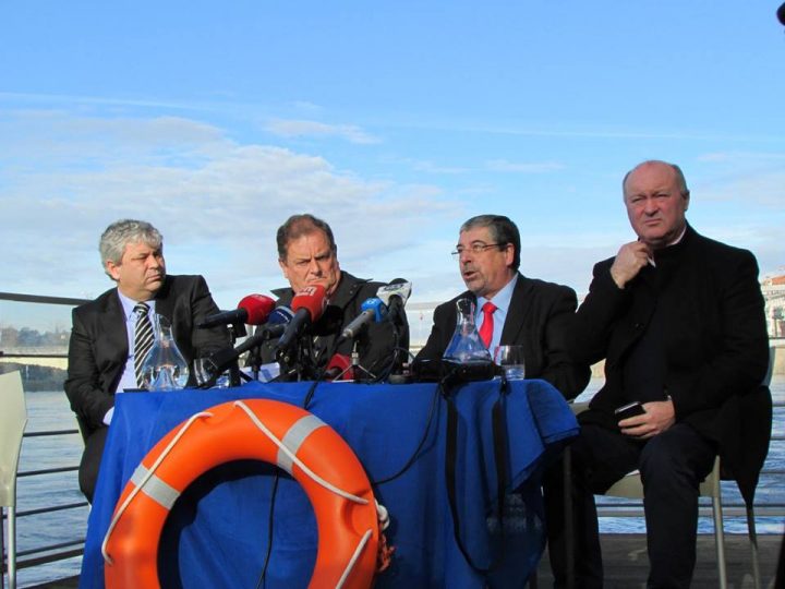 12510254_1072688782776505_5984860938537931662_n