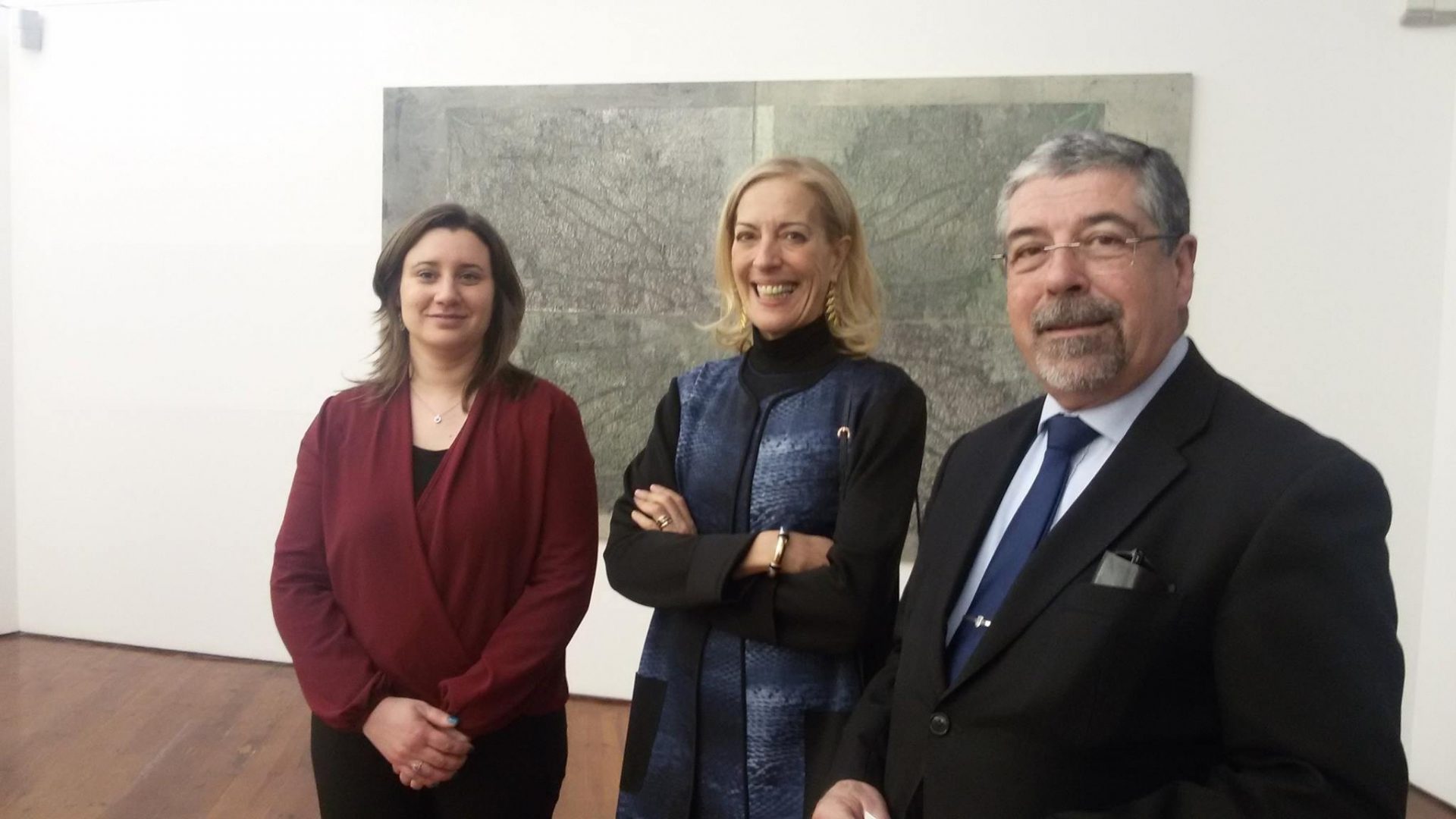 Pintora Isabel Pavão doou quadro à Câmara Municipal de Coimbra
