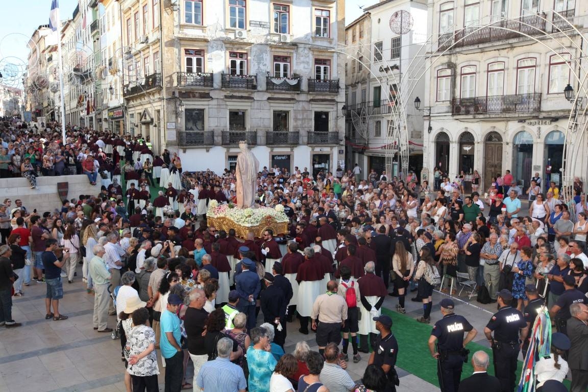 Padroeira de Coimbra regressou ao Mosteiro de Santa Clara-a-Nova