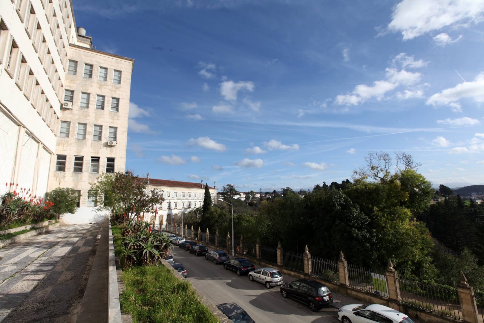 Alta de Coimbra vai ter estacionamento de duração limitada