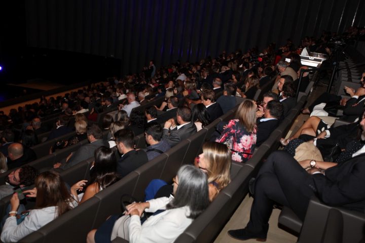 055img_8583_29729325655_o