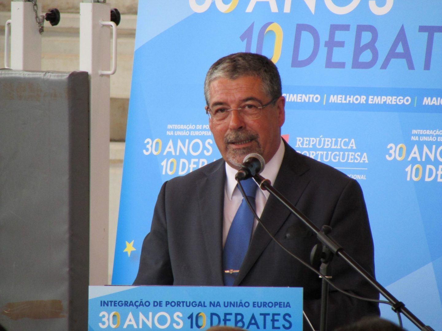 Atual rumo da União Europeia preocupa Manuel Machado