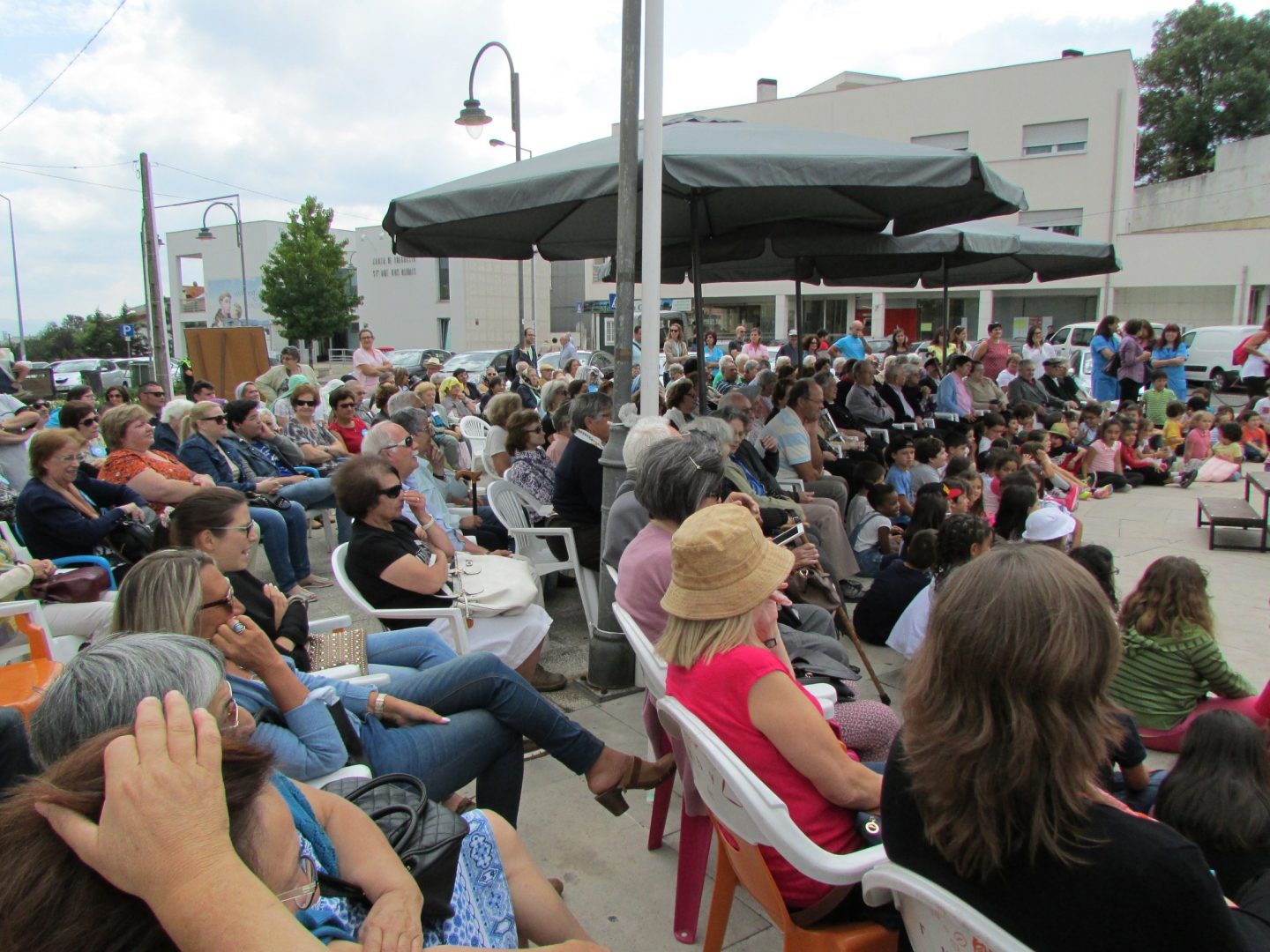 Magia para todas as idades em Santo António dos Olivais