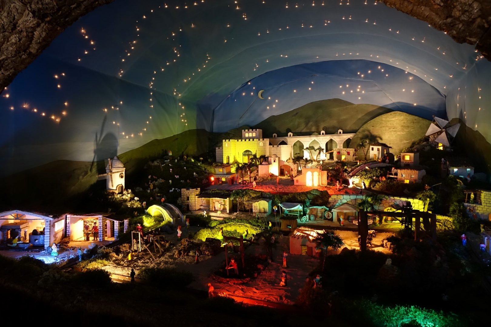 Presépio da Companhia de Bombeiros Sapadores de Coimbra volta a encantar miúdos e graúdos