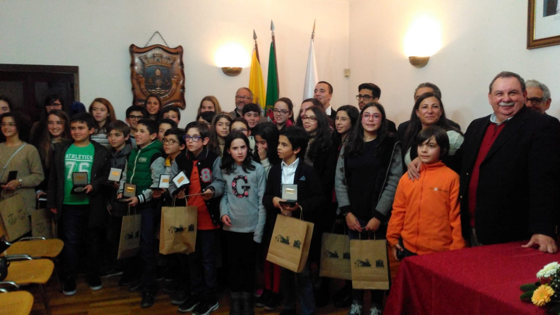 União das Freguesias de São Martinho do Bispo e Ribeira de Frades premiou 35 melhores alunos
