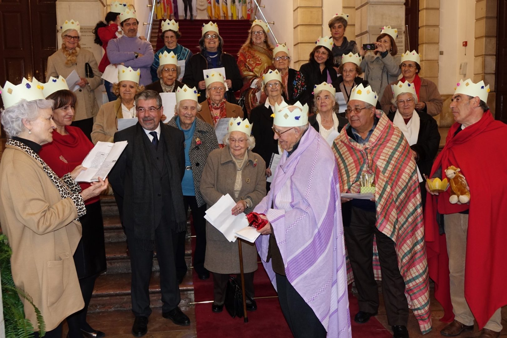 Comunidade Norton de Matos foi à CMC cantar as janeiras