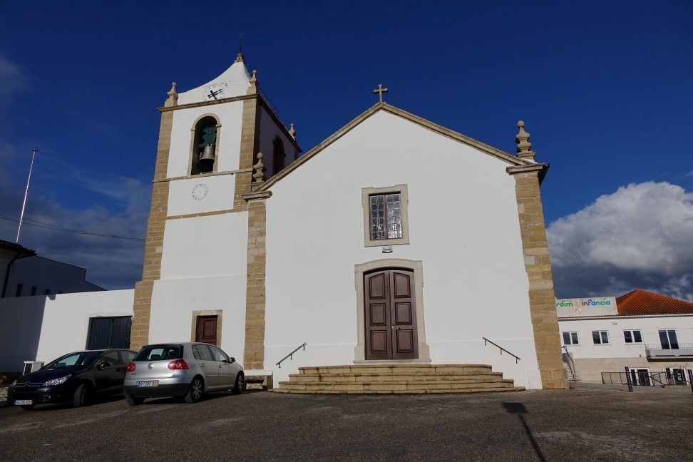 Município apoia obras de restauro na Igreja Matriz de Almalaguês