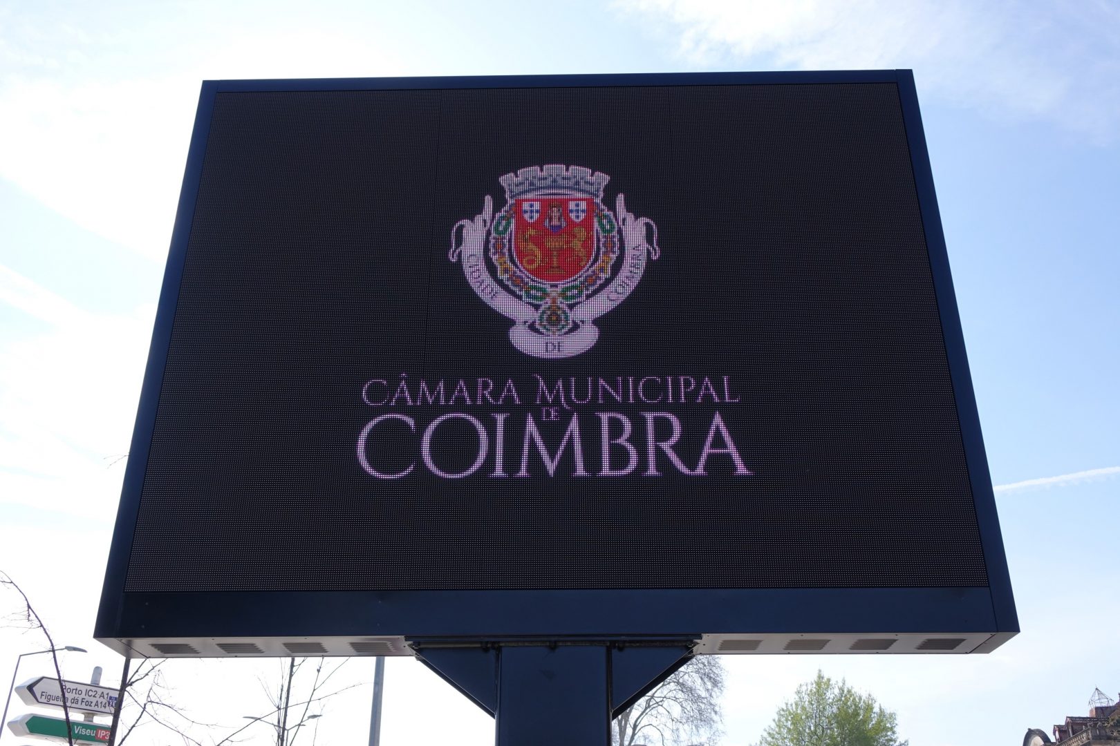 Novos painéis LED já entraram em funcionamento nas imediações do Convento São Francisco