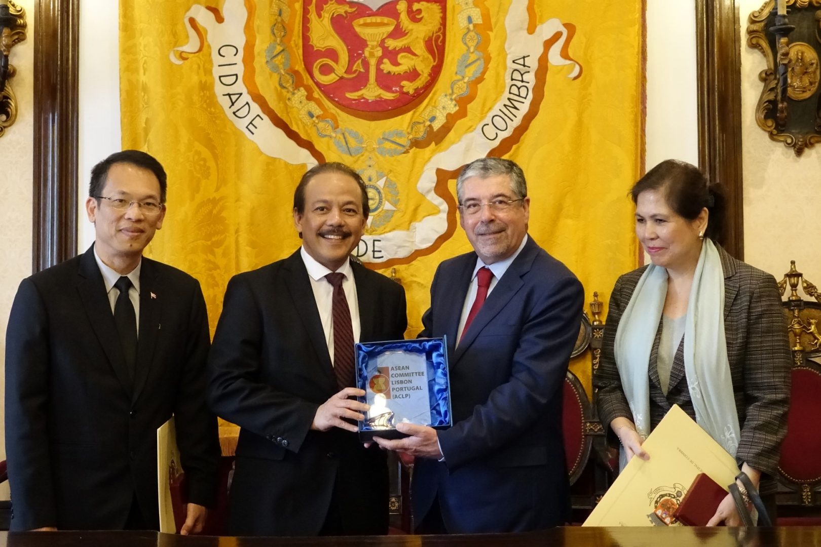 Representantes da ASEAN elogiam desenvolvimento, passado glorioso e futuro brilhante de Coimbra