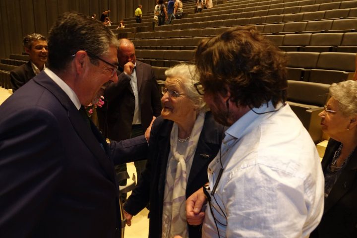 19055570_1529078110470901_3439585344807774005_o