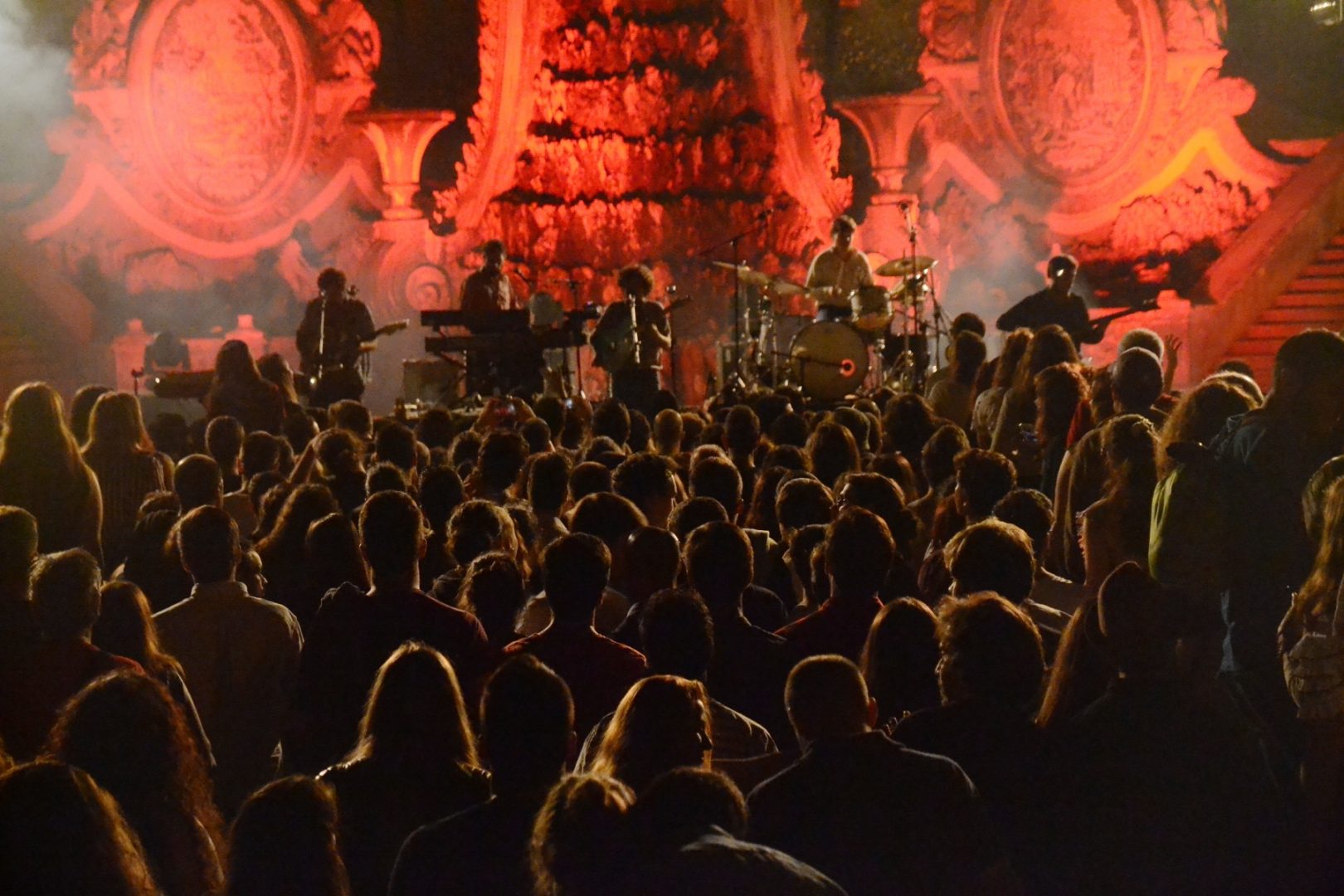 Jardim da Sereia repleto para ver Capitão Fausto
