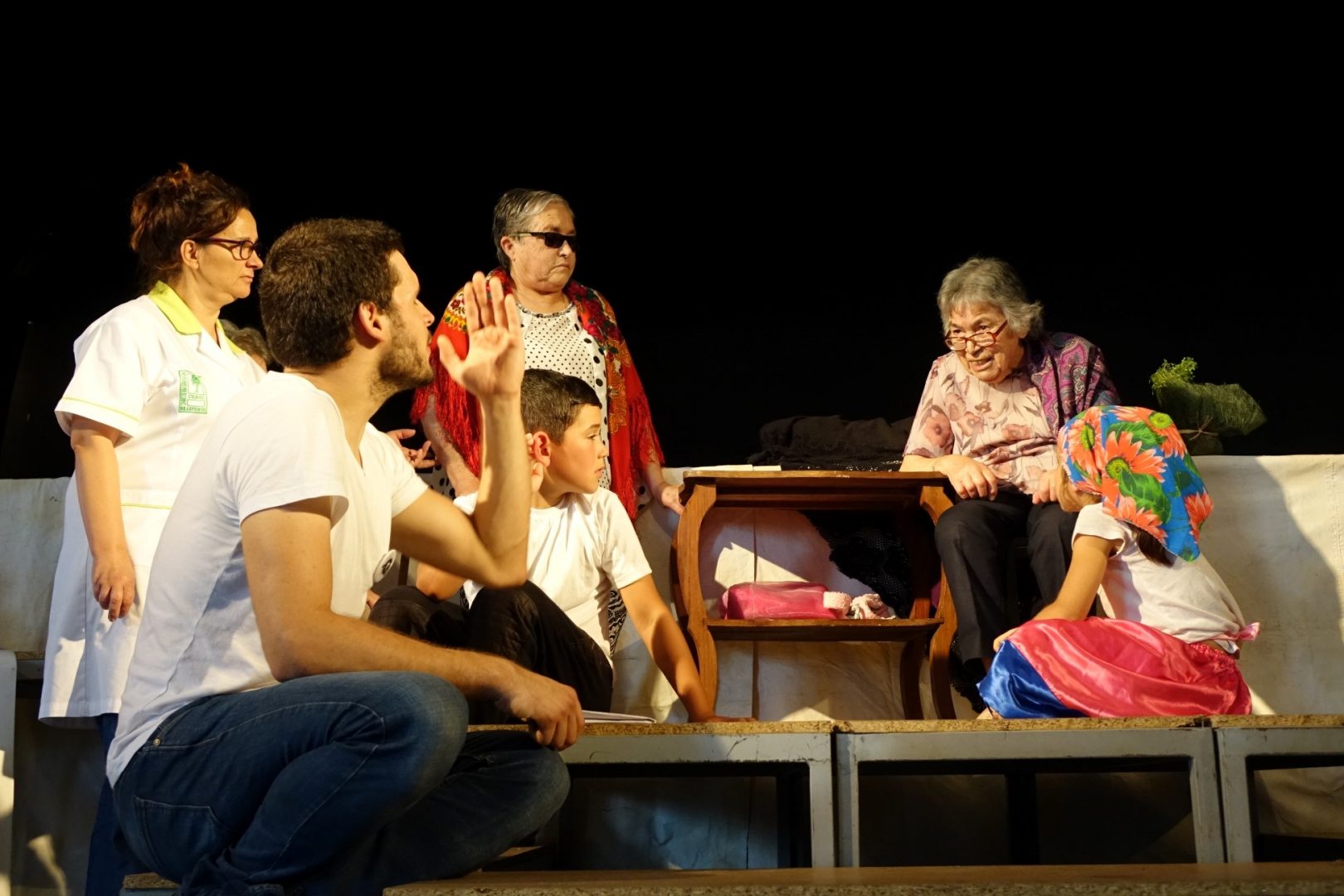 CMC levou conversas sobre amor e teatro aos mais idosos de Brasfemes