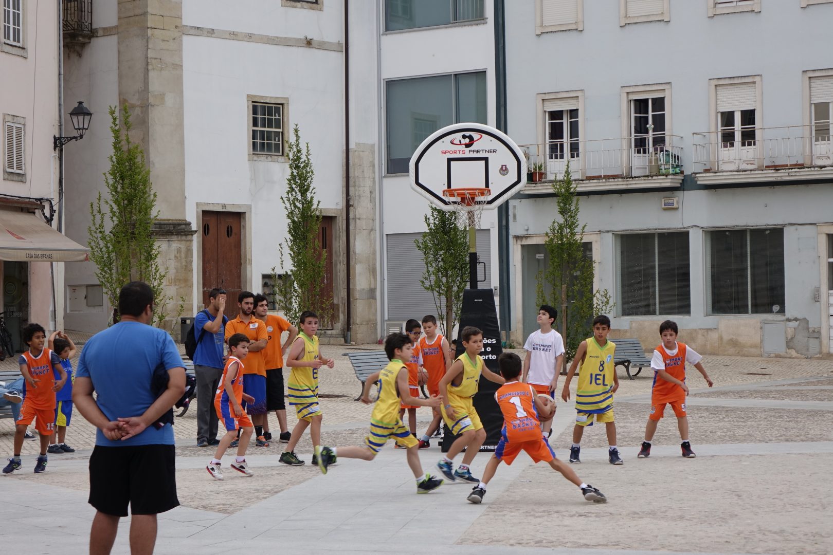 Terreiro da Erva reabilitado acolheu 3.º Torneio Aeminium de Streetbasket