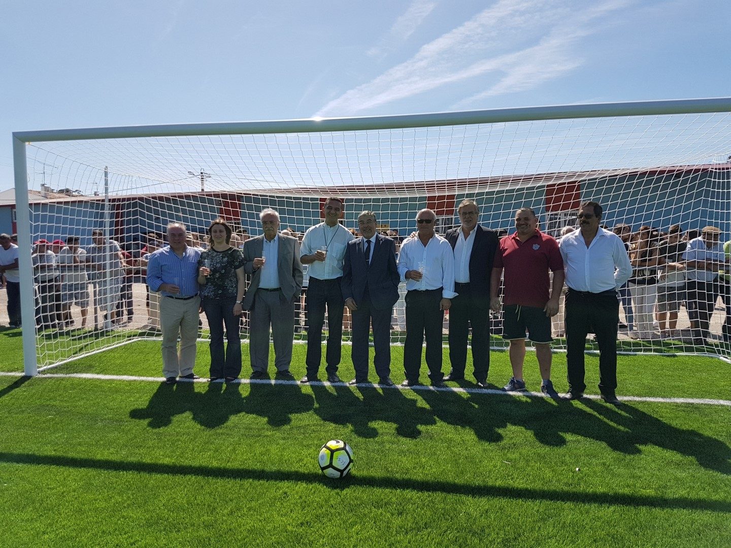 Campo do Futebol Clube de São Silvestre já tem novo relvado sintético