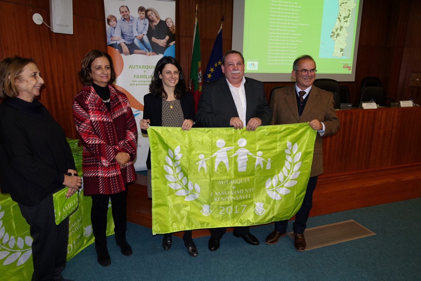 Investimento da CMC nas políticas de família distinguido pelo Observatório das Autarquias Familiarmente Responsáveis