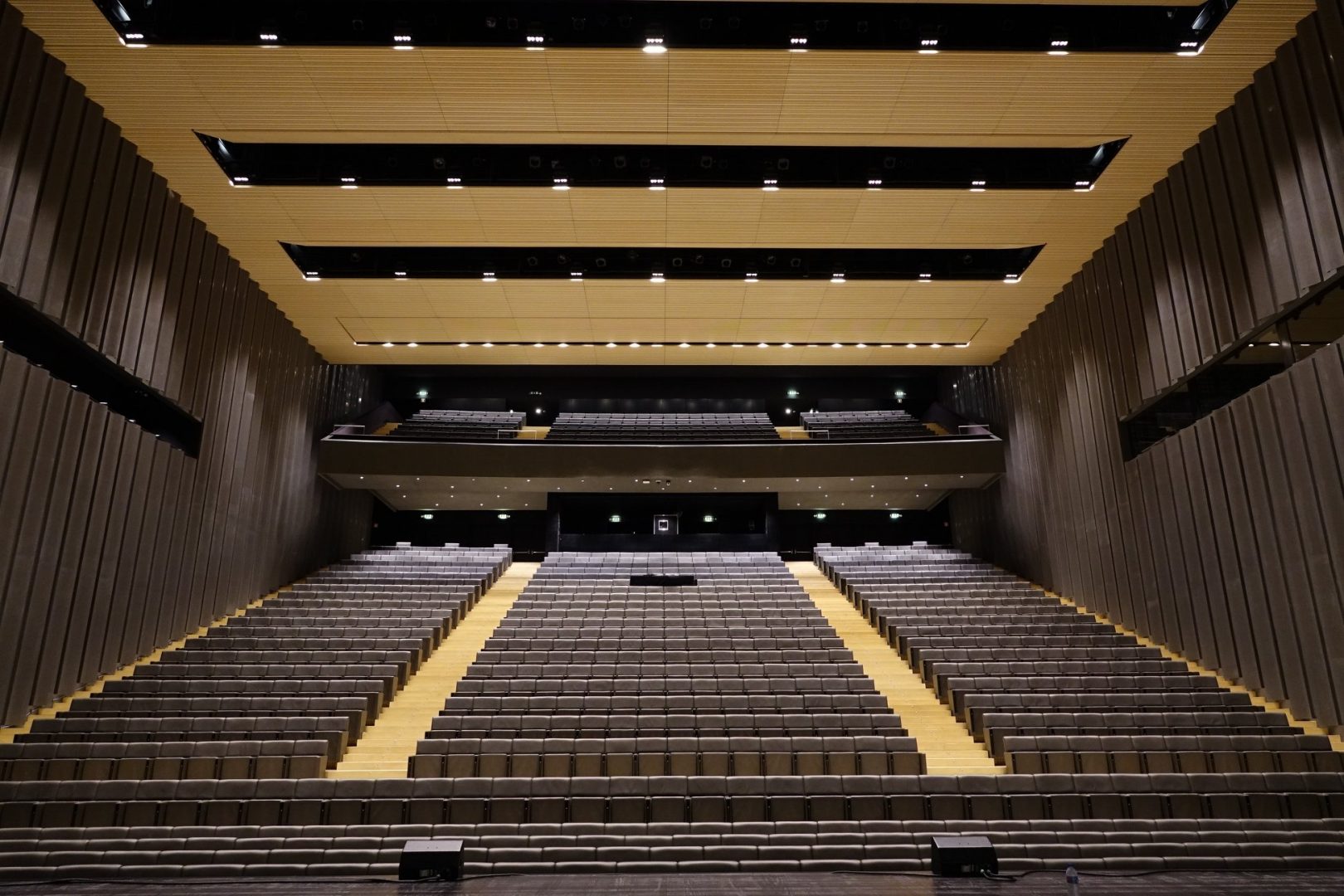 Visita aos “30 metros” do Convento São Francisco para assinalar Dia Mundial do Teatro