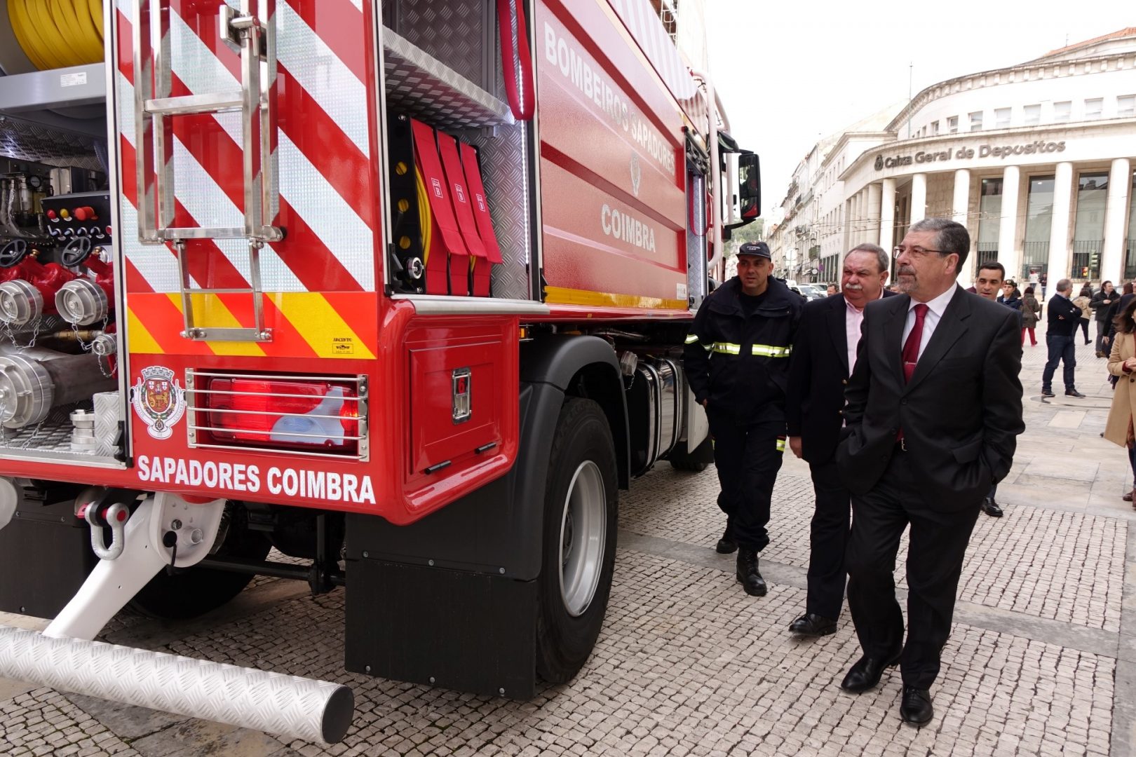 Câmara adquire autotanque novo para os Bombeiros Sapadores de Coimbra