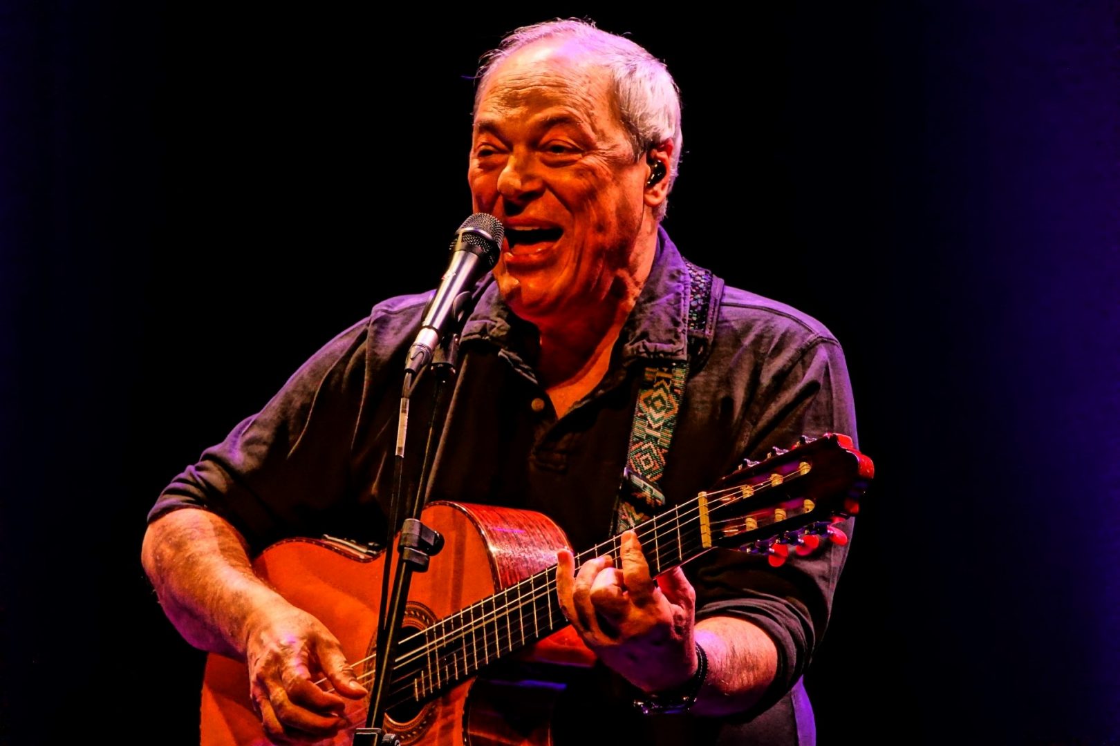 Toquinho encantou Convento São Francisco com música popular brasileira