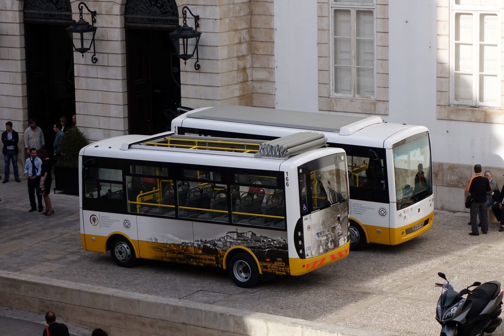CMC abre concurso público para aquisição de dois novos miniautocarros elétricos para os SMTUC