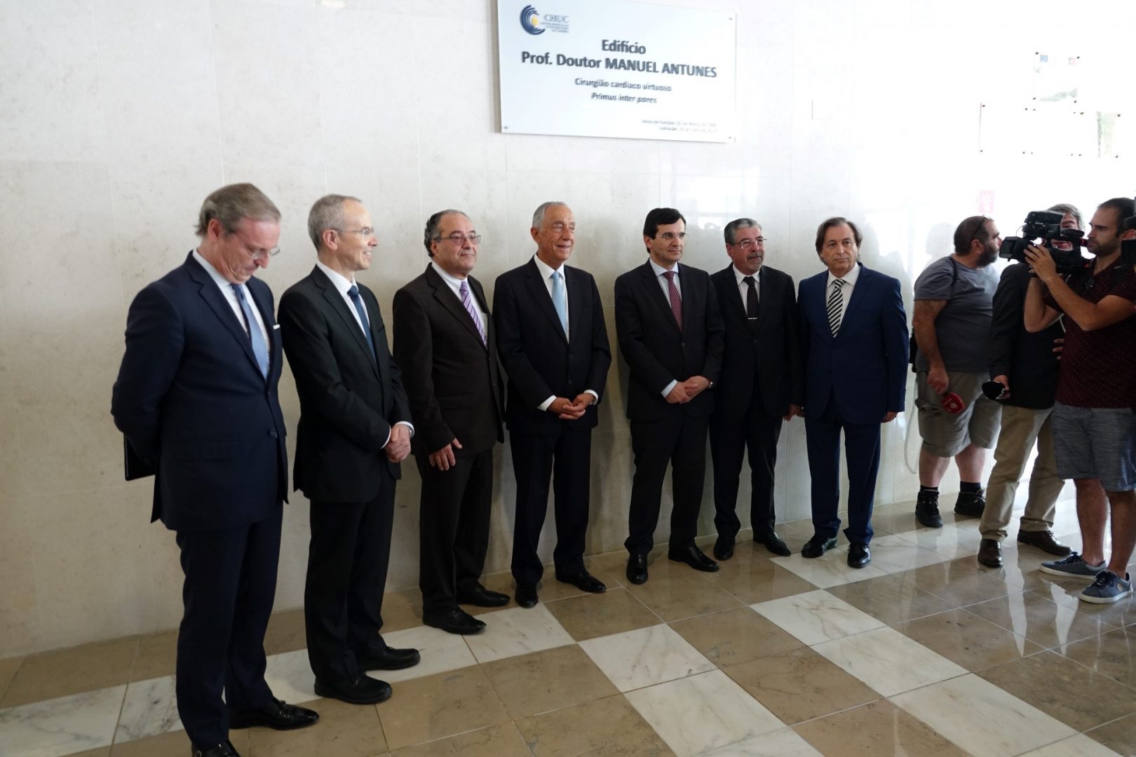 Coimbra e o país agradecem a Manuel Antunes