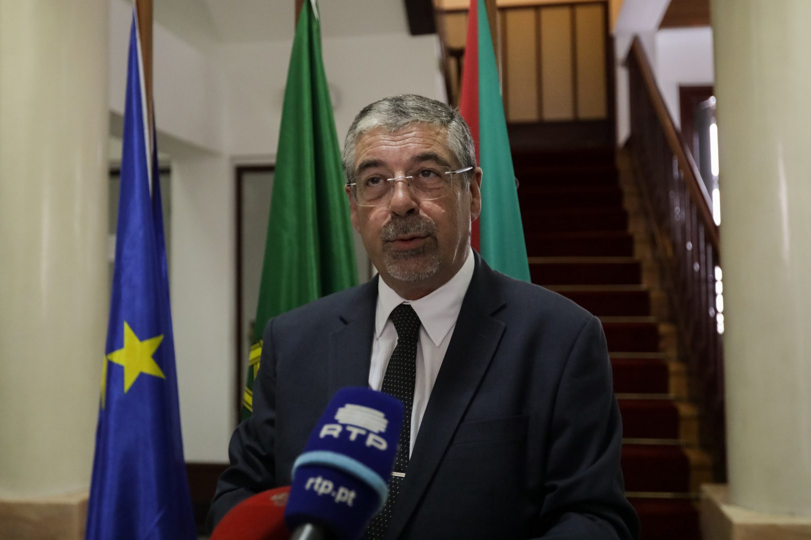 Manuel Machado encara como positivo possível desconto nos passes em todo o país