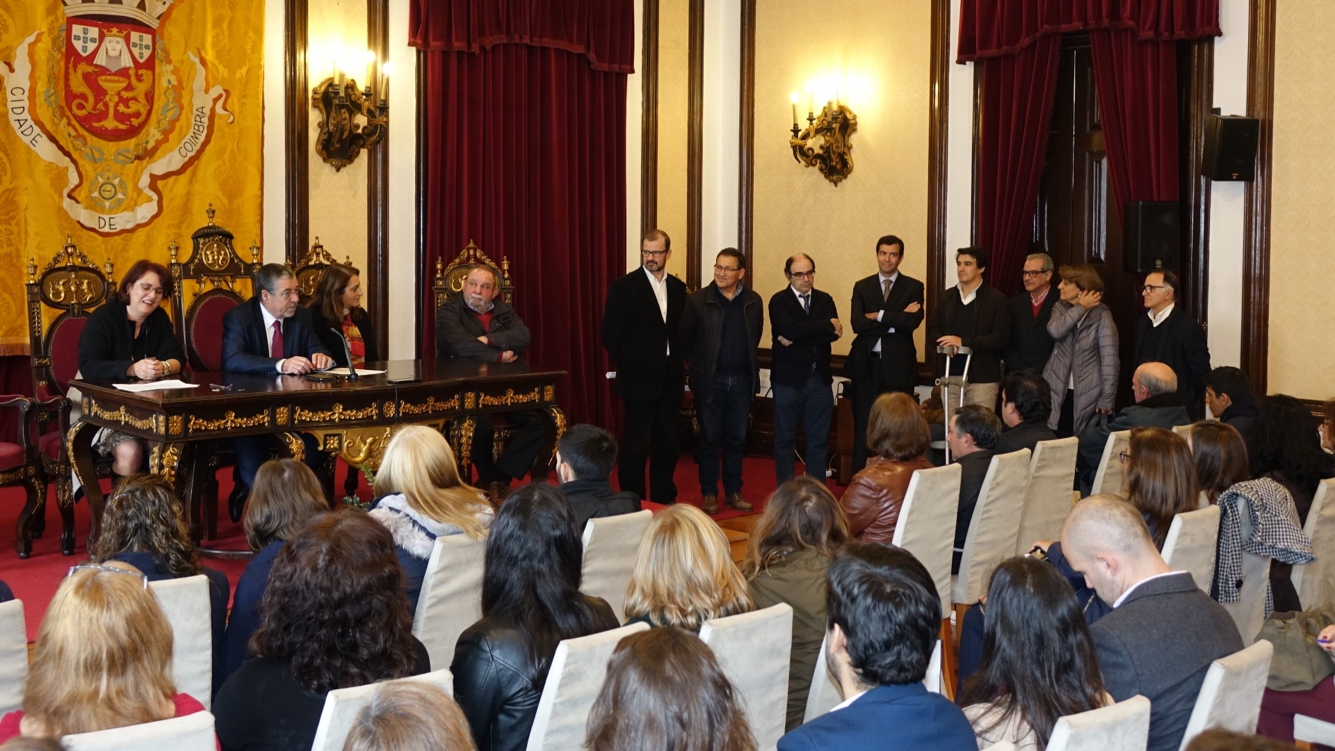 CM Coimbra já integrou 54 trabalhadores no âmbito da regularização extraordinária de vínculos precários