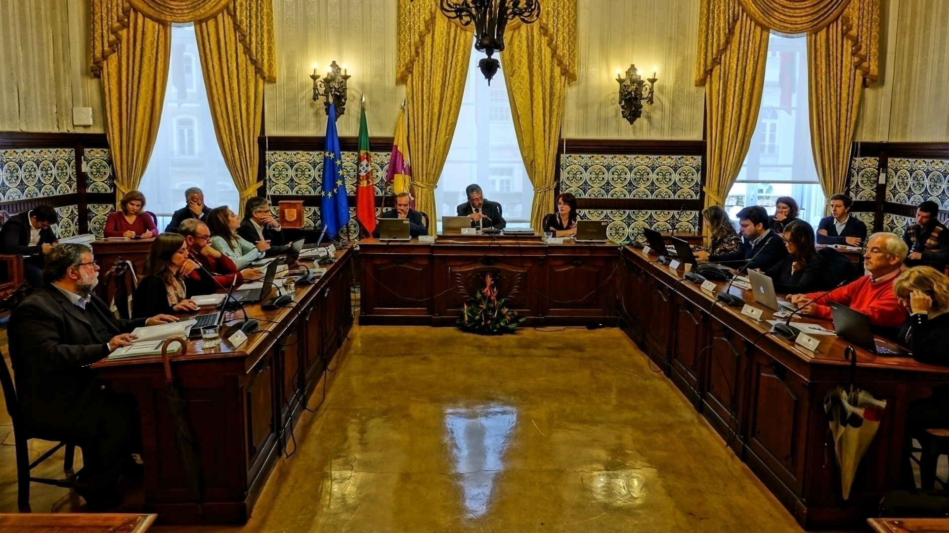 CM Coimbra aceita descentralização de competências previstas nos diplomas já publicados