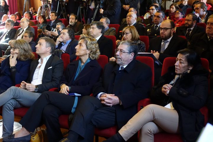 51357631_2264105353634836_2902386118060146688_o