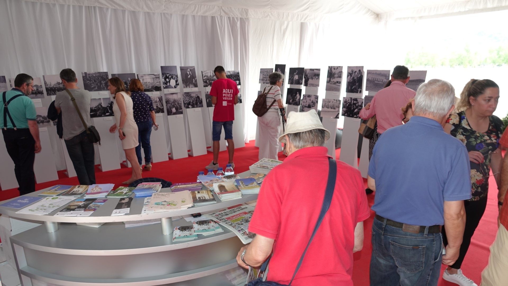Crise Académica de 1969 recordada em fotografias na Feira Cultural de Coimbra