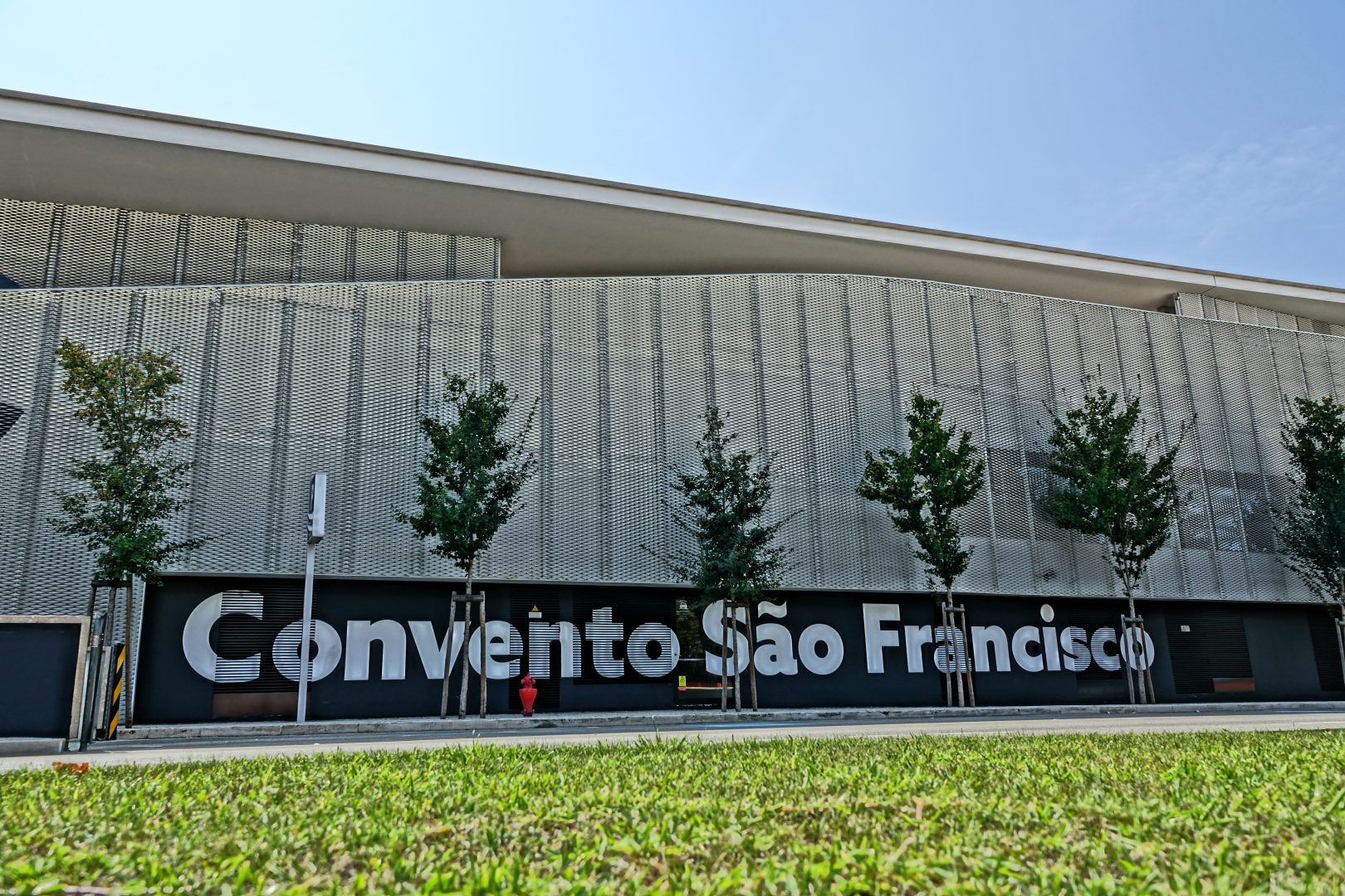 Salvador Sobral, Burmester & Laginha, Mayra e muita magia na rentrée do Convento São Francisco