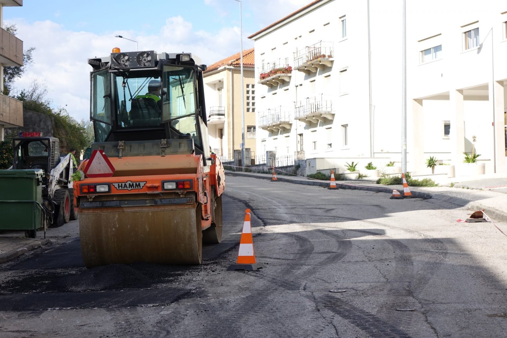 CM Coimbra inicia hoje empreitada geral de requalificação de estradas