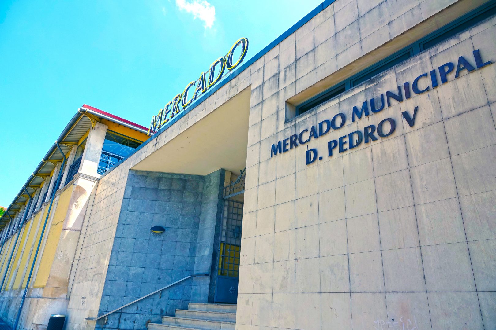 Mercado Municipal D. Pedro V vai ser requalificado e passa a ter praça de restauração e miradouro