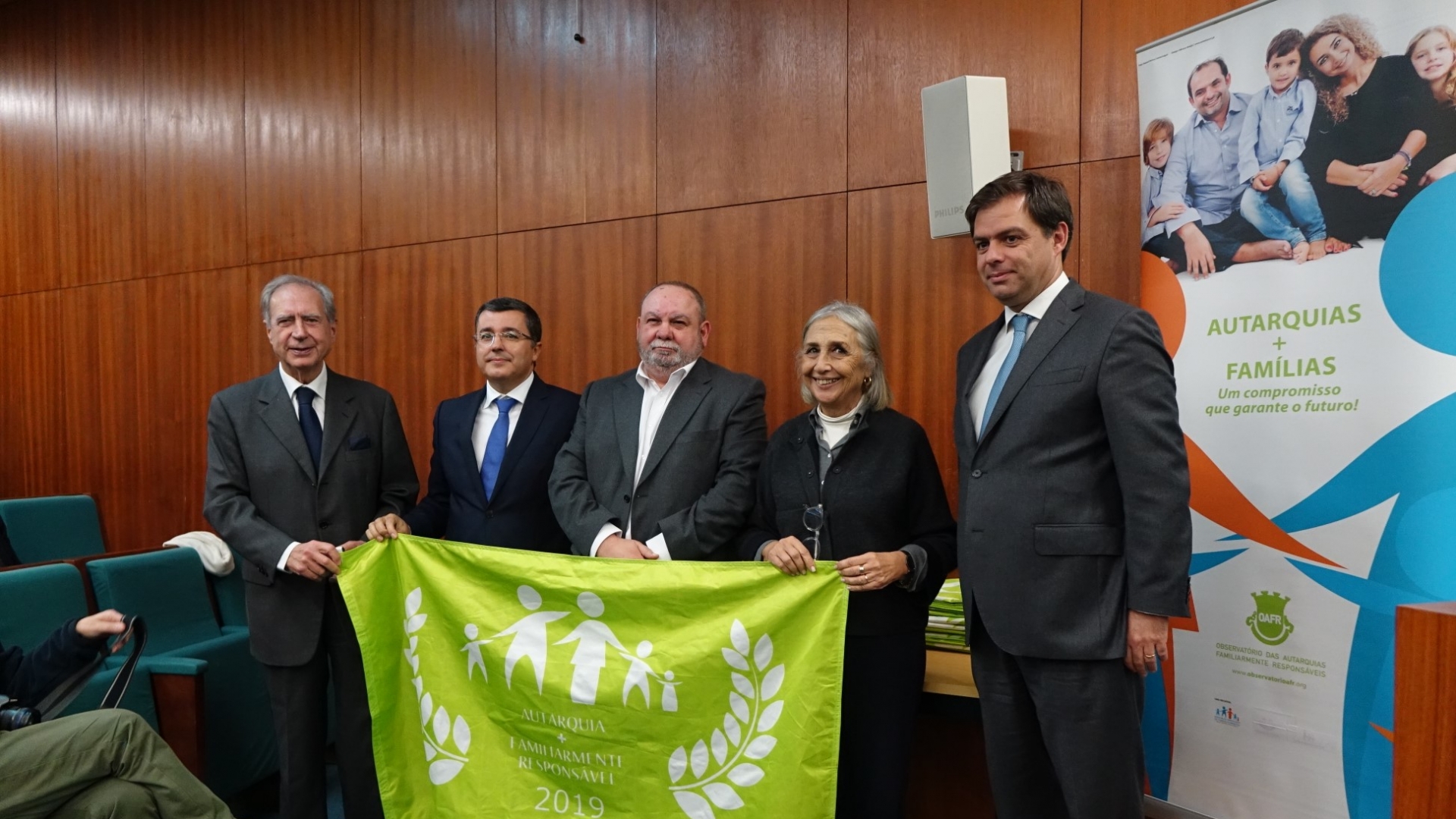 CM Coimbra novamente distinguida como autarquia amiga das famílias