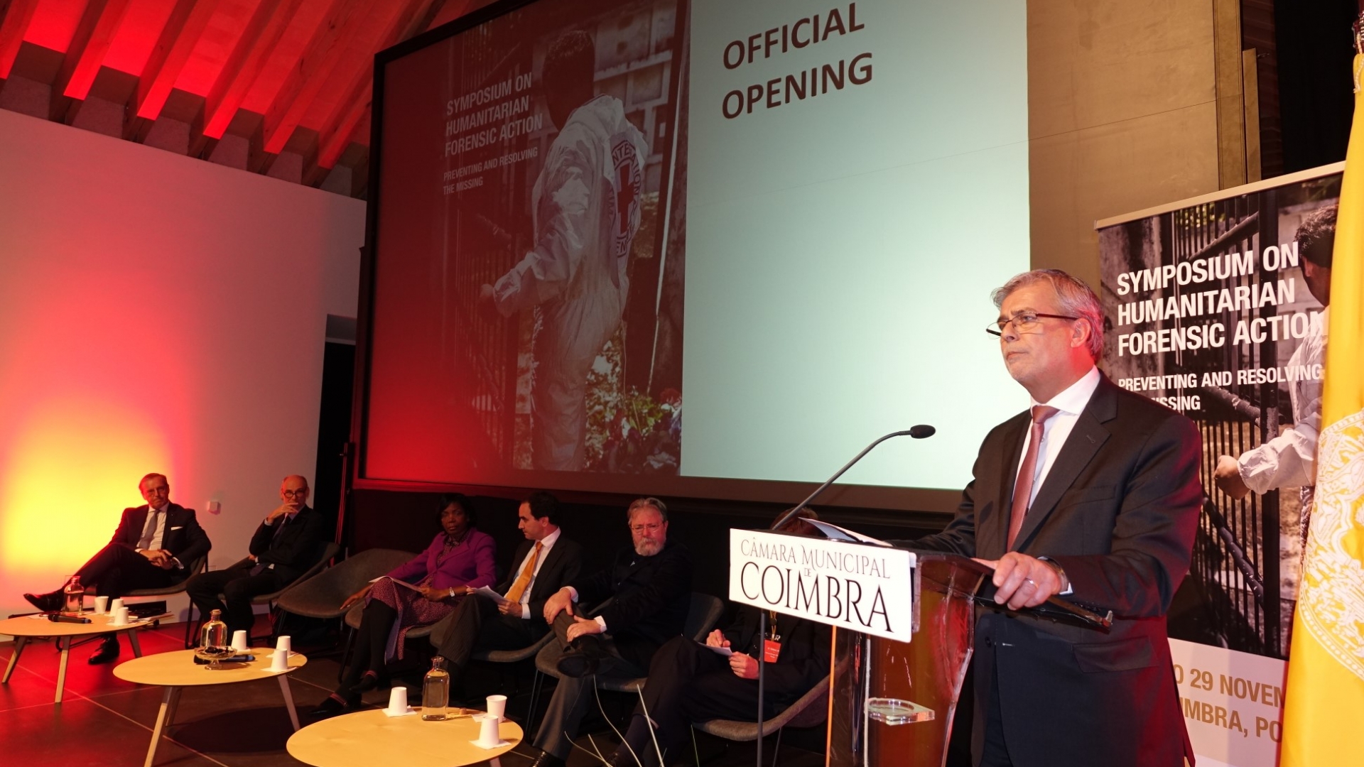 Primeiro Simpósio Internacional de Ação Humanitária Forense em Coimbra