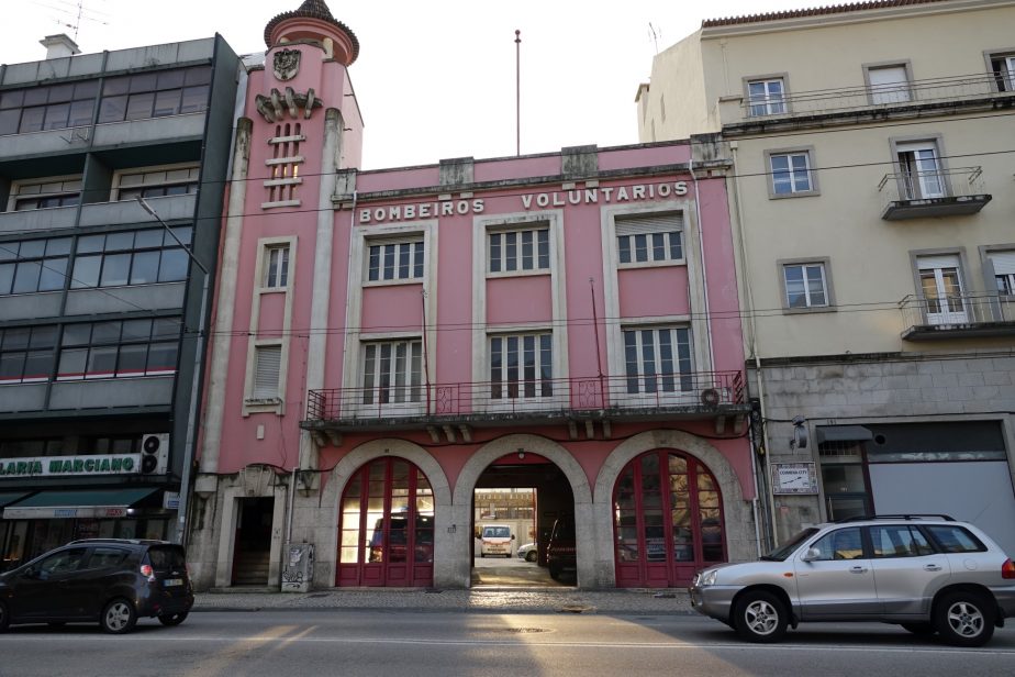 Câmara apoia financeiramente obras no quartel dos Bombeiros Voluntários de Coimbra