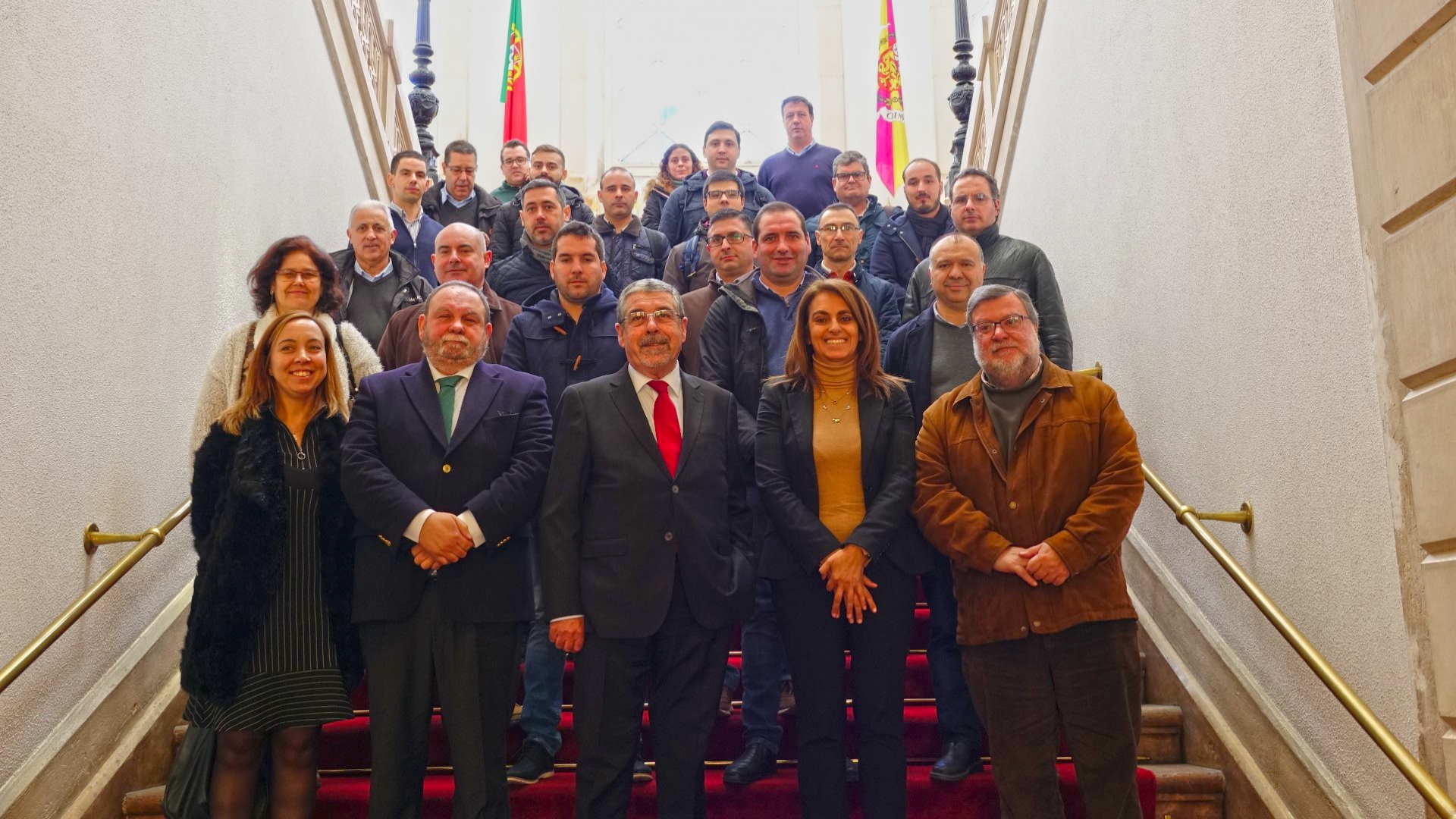 Novos 16 motoristas para os SMTUC assinaram hoje contrato