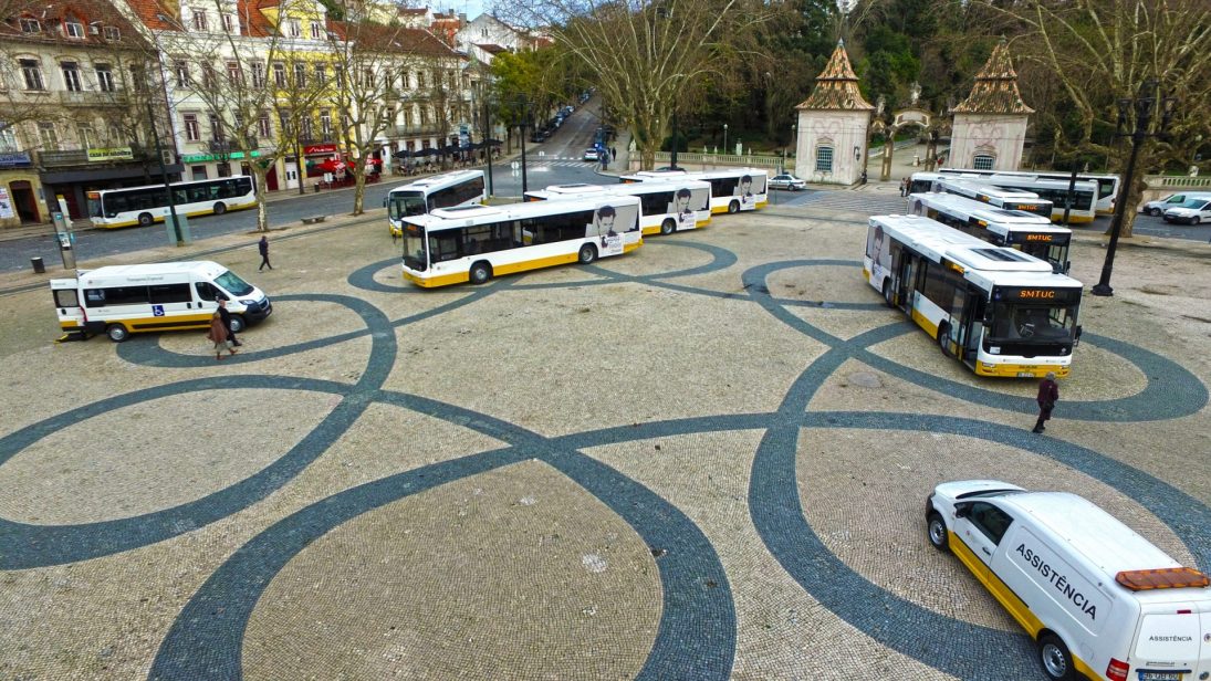 Câmara apresenta 10 veículos para reforçar frota dos SMTUC