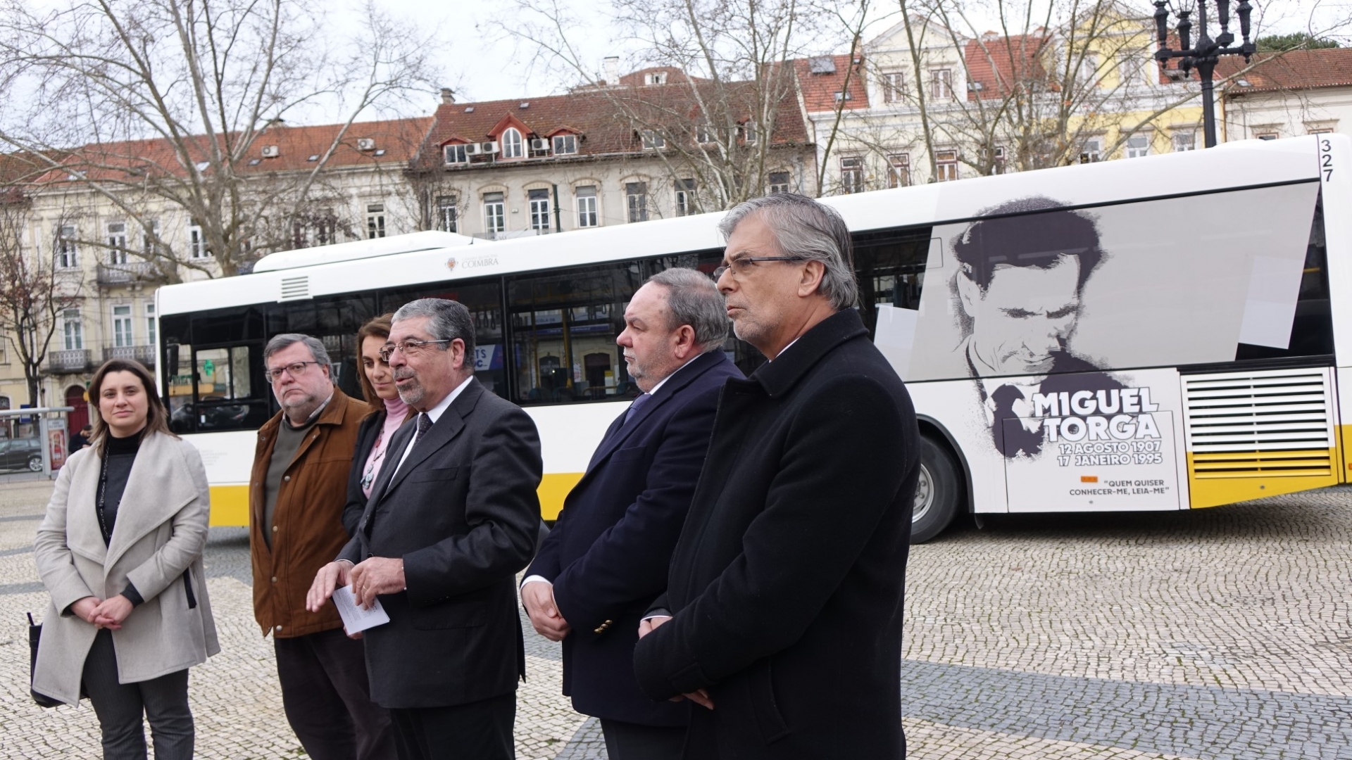 CM Coimbra evoca Miguel Torga em autocarros dos SMTUC
