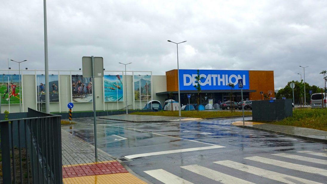 Lojas com mais de 400m2 podem requerer reabertura antecipada à CM Coimbra