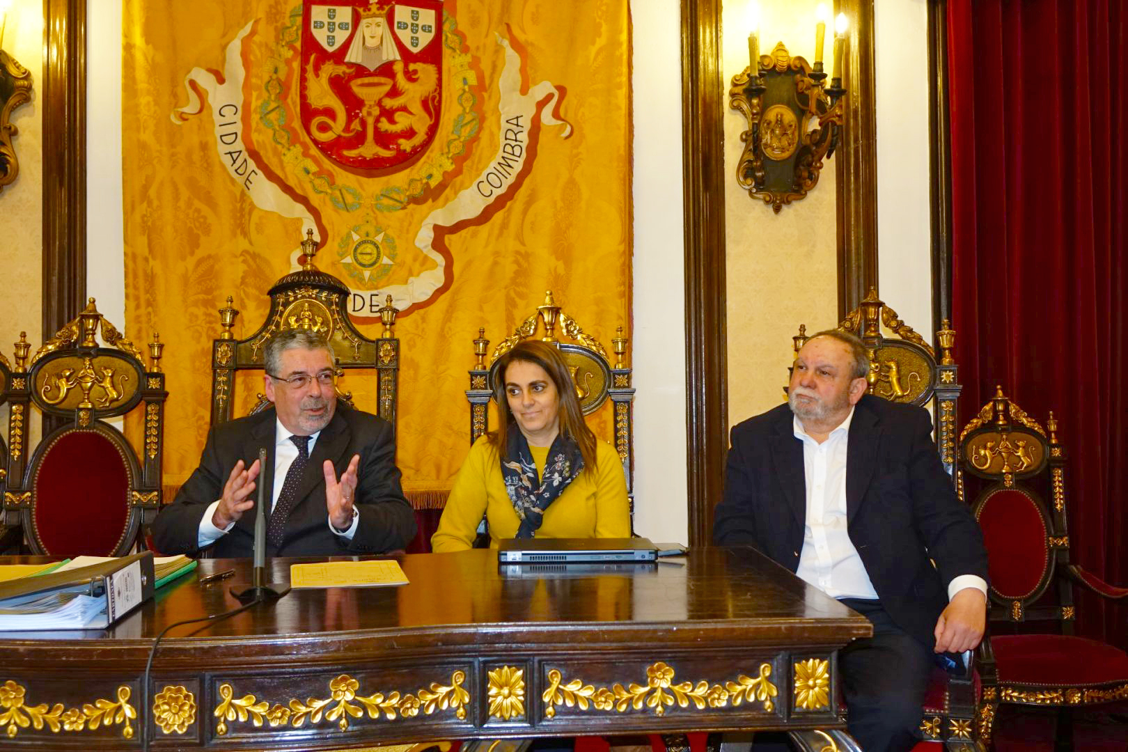 Câmara tem concurso aberto para reforçar bombeiros sapadores com mais 15 recrutas