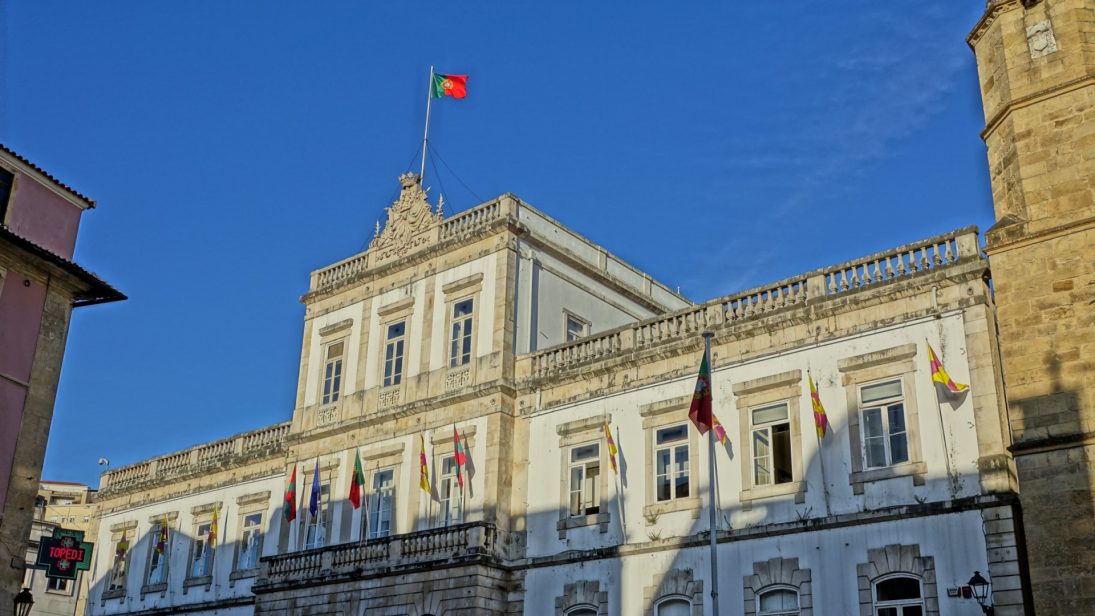 CM Coimbra destinou 54% dos custos para funções sociais em 2019