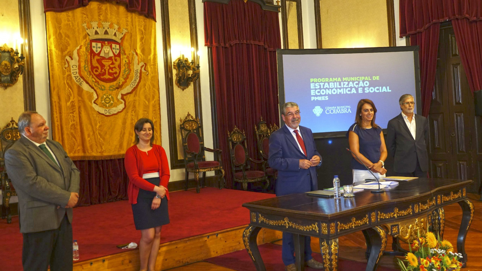 Programa Municipal de Estabilização Económica e Social prevê investimento público de 16M€