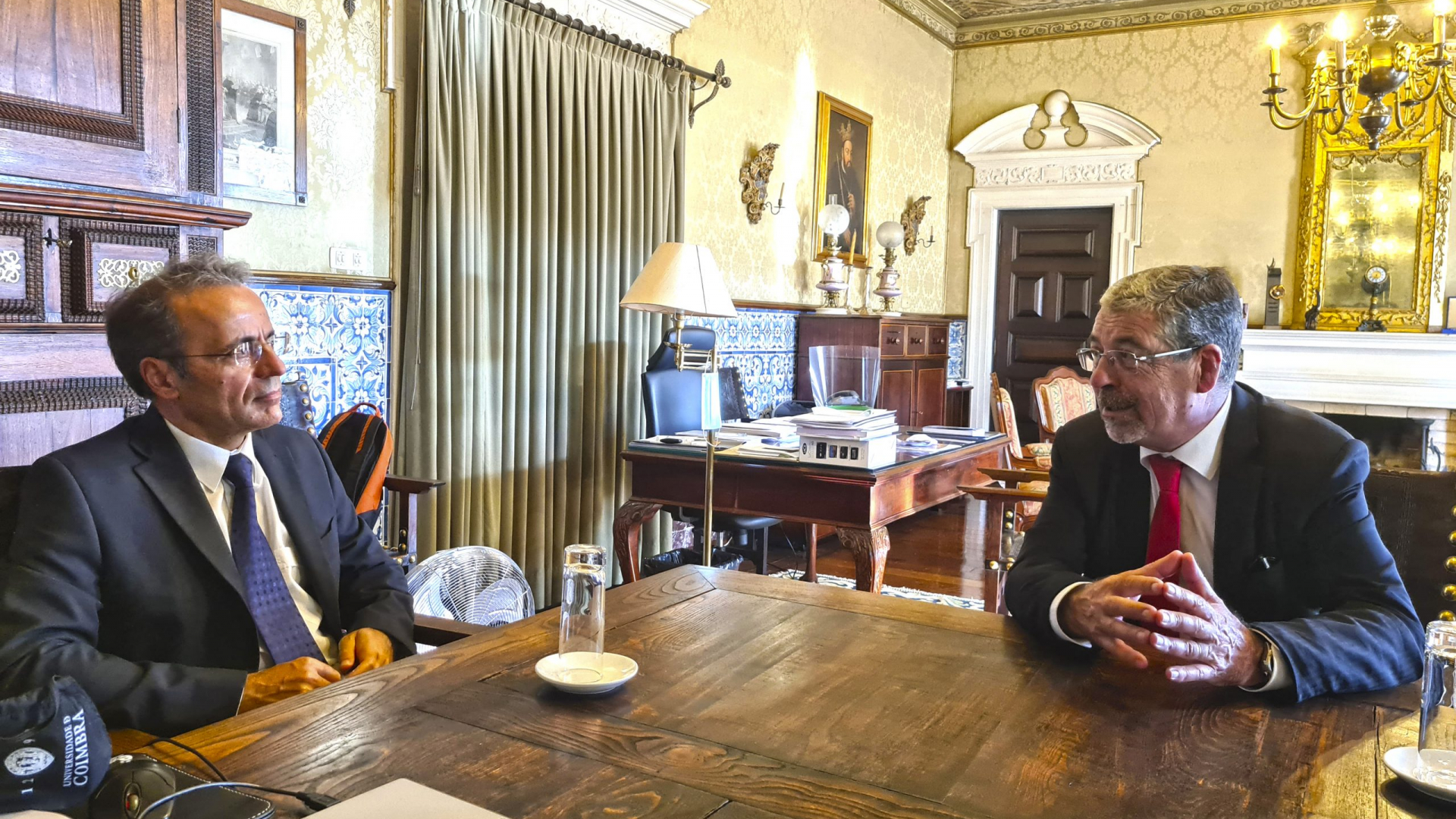 Manuel Machado e Amílcar Falcão formalizam protocolo de apoio e conversam sobre início das aulas