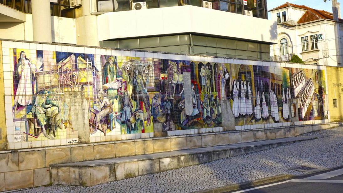 Câmara financia recuperação do mural de Celas de Vasco Berardo