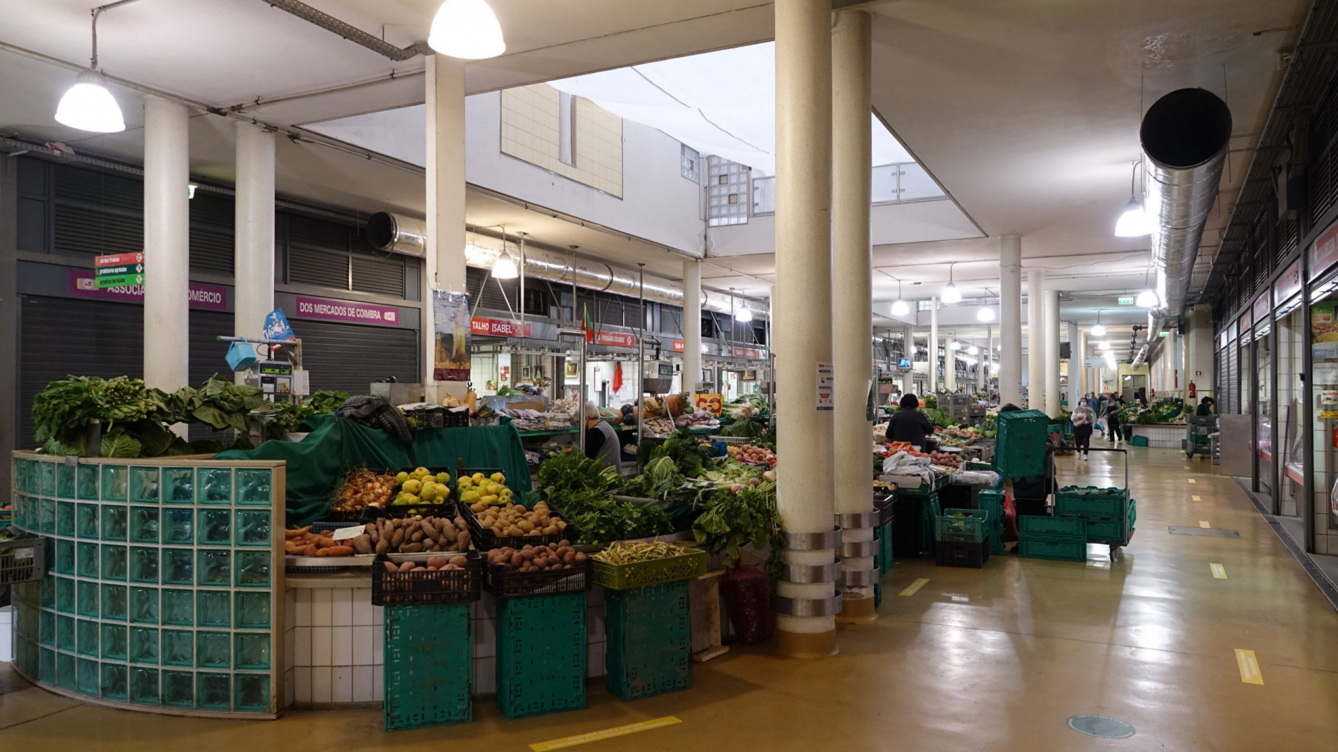 Câmara prorroga isenção de taxas aos comerciantes do Mercado Municipal D. Pedro V