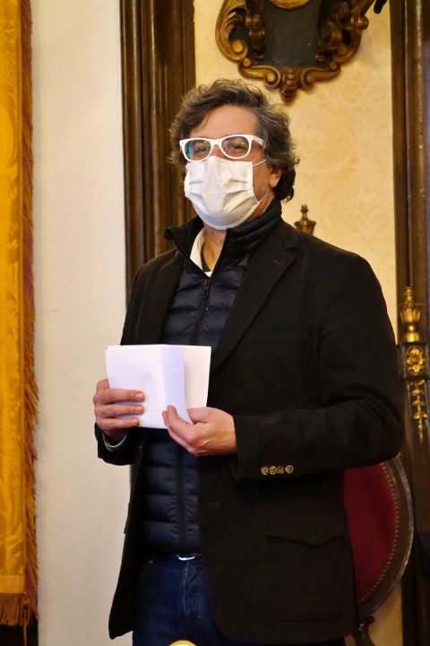 DSC01136 (16) (Custom)