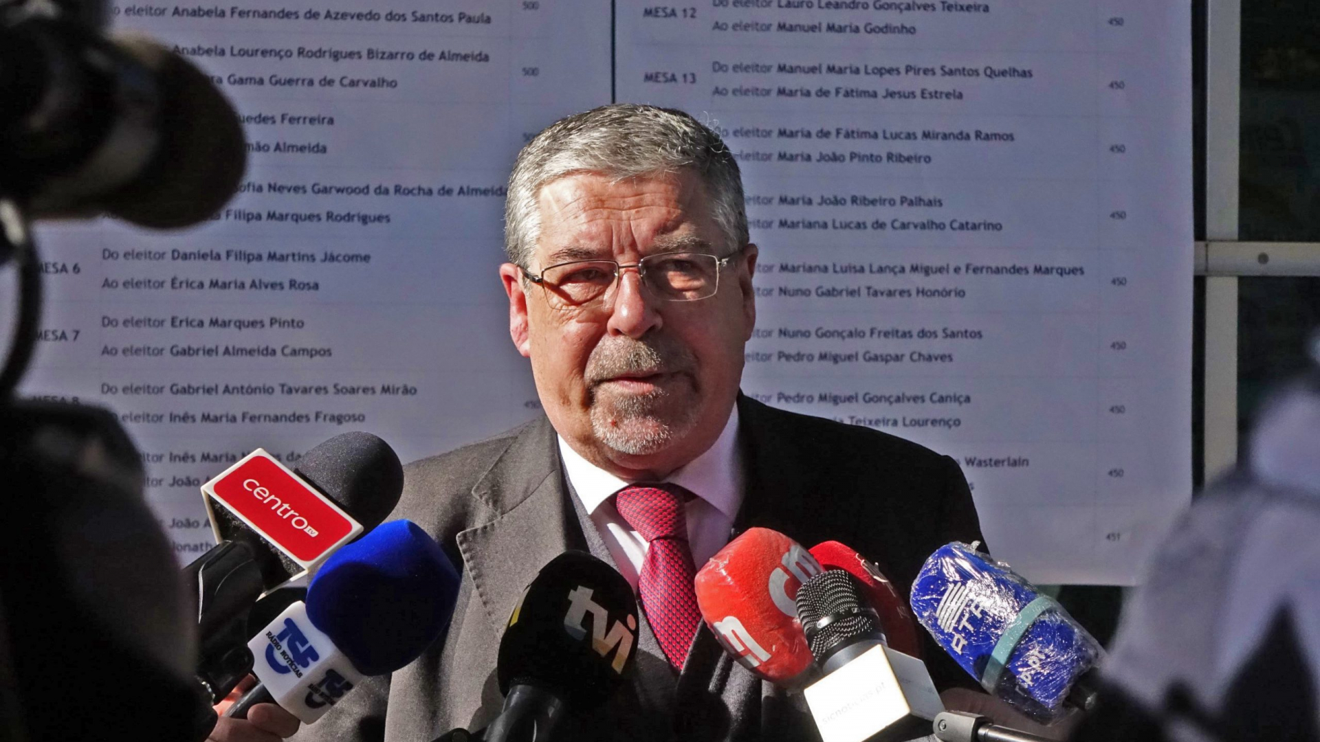 VOTAR É SEGURO: Coimbra quer testar todos os membros das mesas de voto