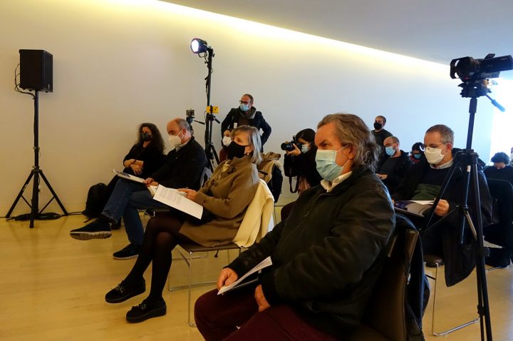 batch_DSC02402 (Custom)