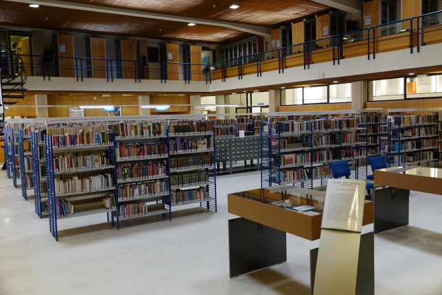 CM Coimbra abre Biblioteca Municipal para entrega de livros em regime take-away