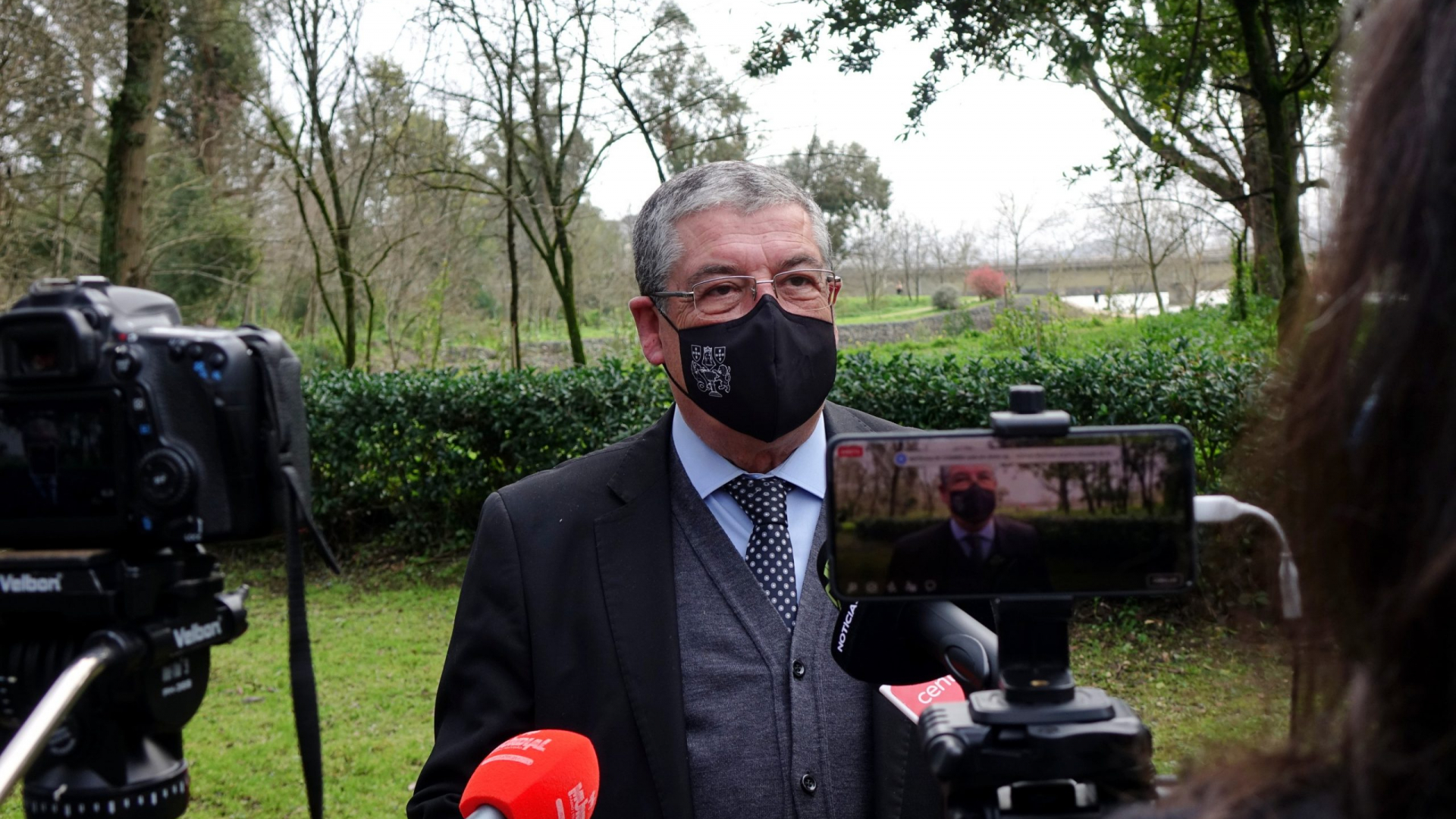 Caudal do rio Mondego resistiu aos 1000 m3/s na última noite e continua a ser monitorizado